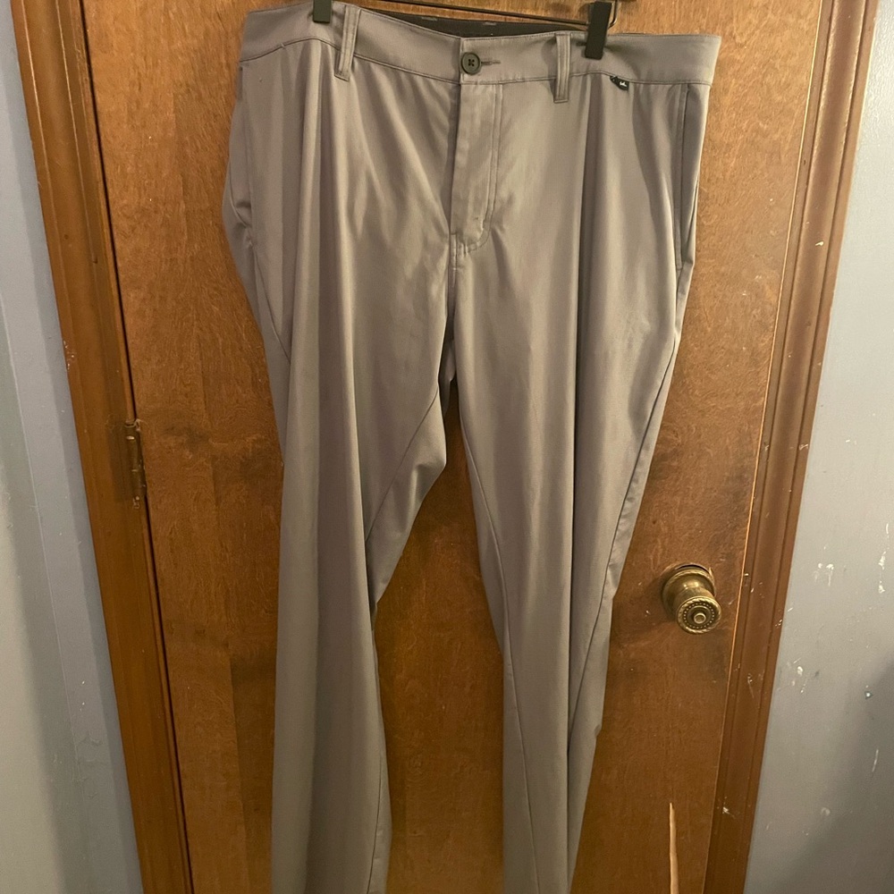 Travis Mathew “Proceed‎ with Caution” Lightweight Golf Pants size 38 Gray